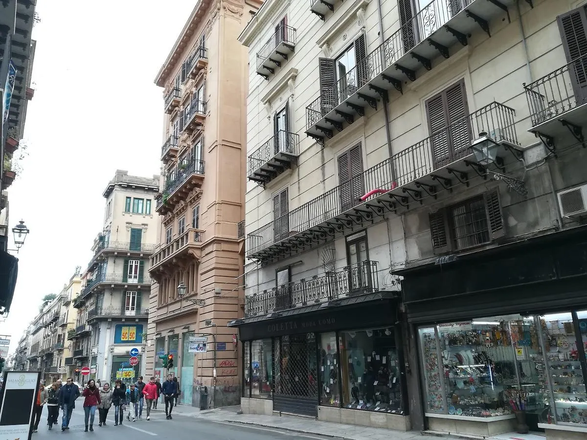 Vittorio Emanuele Rooms Di Prinzi Palermo Italia