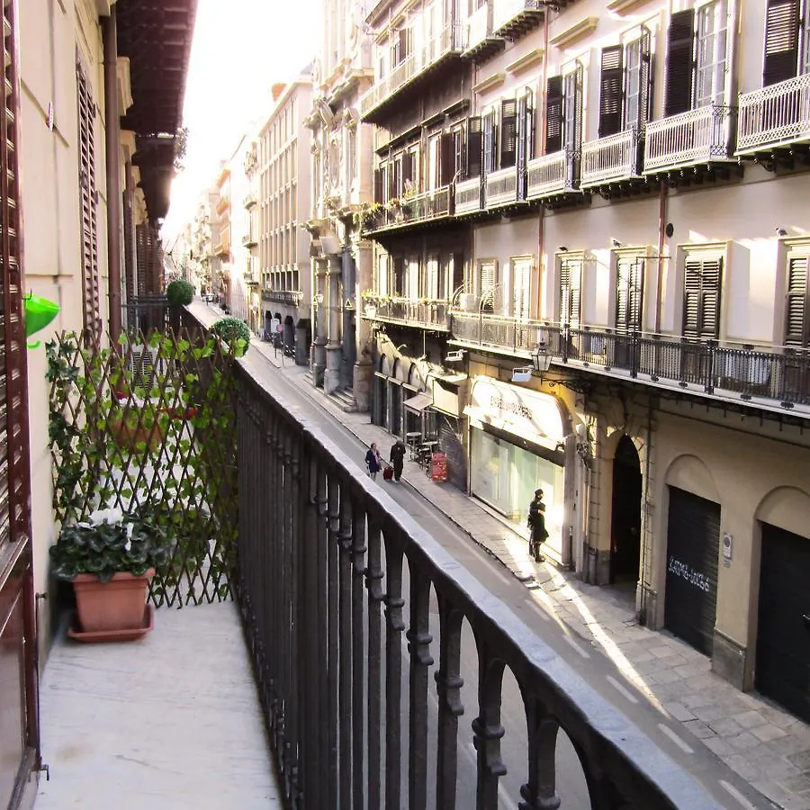 Vittorio Emanuele Rooms Di Prinzi Palermo Bed & Breakfast